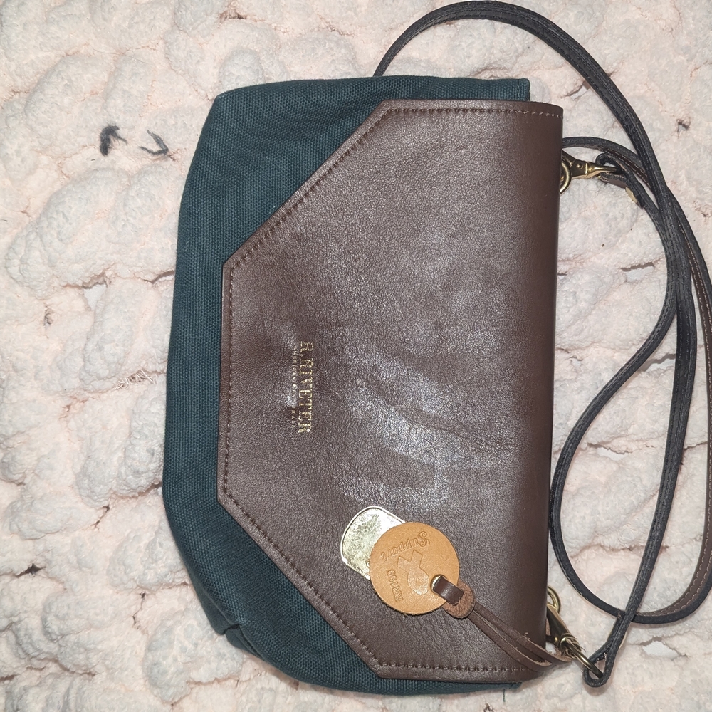 Elegant Brown and Green Crossbody Bag with Leather Accents